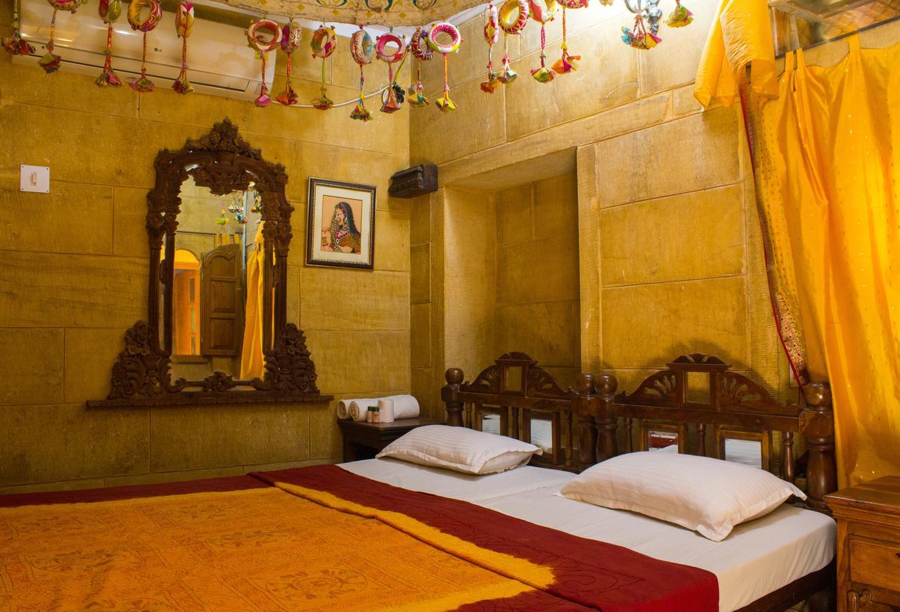 Shahi Palace Hotel Jaisalmer Bagian luar foto